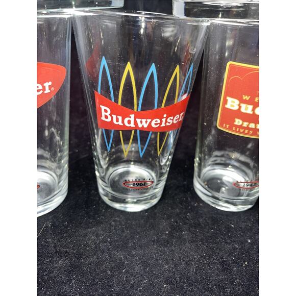 11 Budweiser Retro Pint Glasses Series - 1936 1947 1948 1955 1961 1952 1963 - Picture 7 of 12